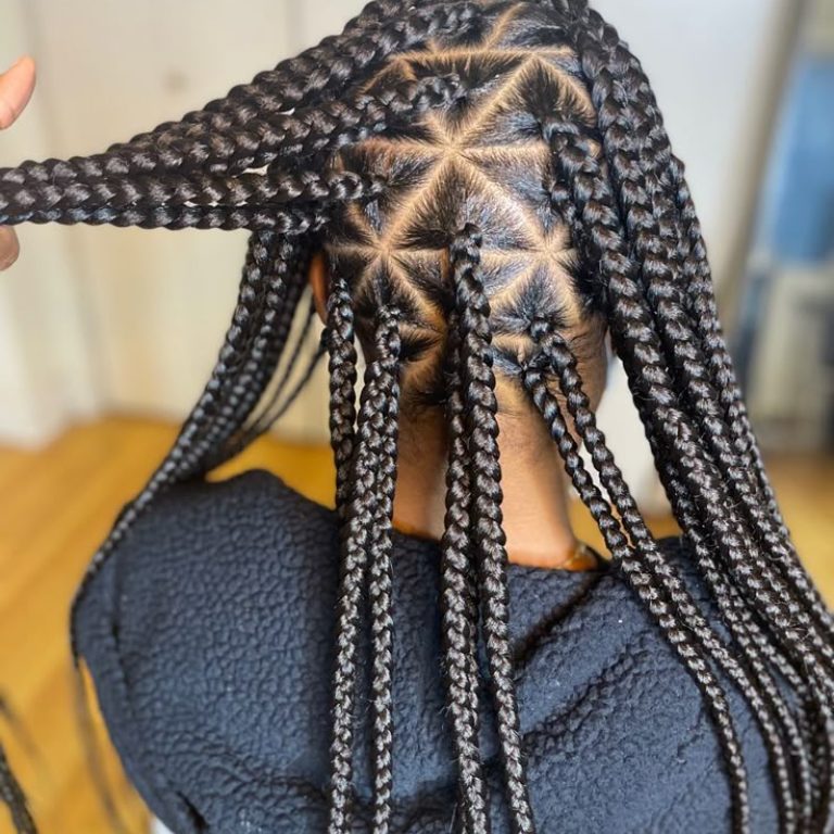 Medium knotless braids VA
